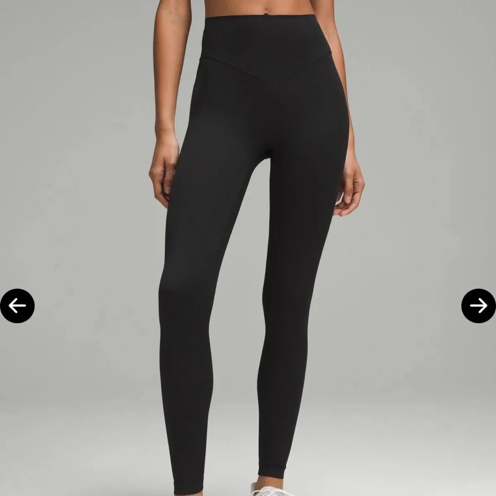 Lululemon Black Breezethrough Leggings - Picture 2 of 8